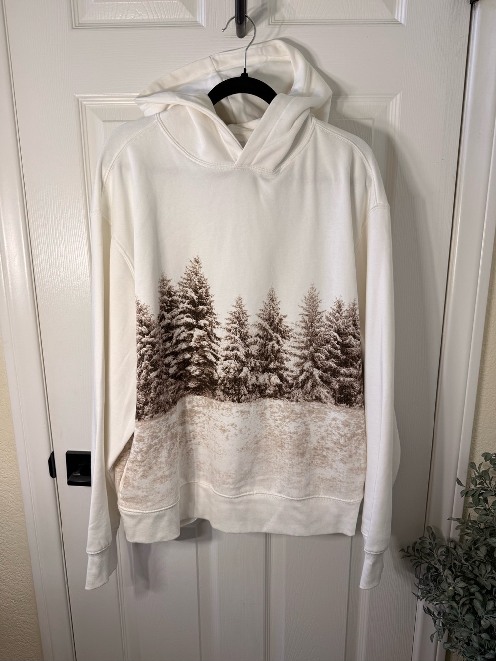 Old Navy White Hoodie with Brown Snowy Tree Print NWT